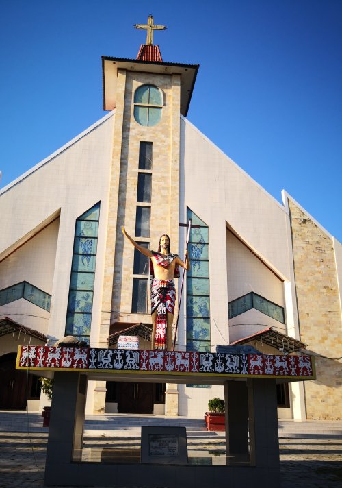 Sumba, Waingapu Gereja